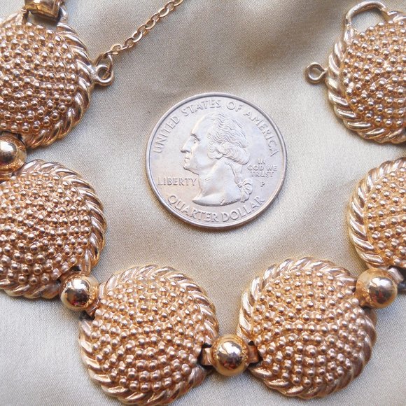 Button Bracelet, 7", Pebbled, Gold Tone, Barclay - Picture 3 of 5